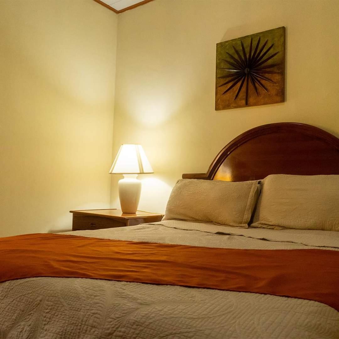Apart Hotel Acuarious De Luis เอสเตลิ ภายนอก รูปภาพ