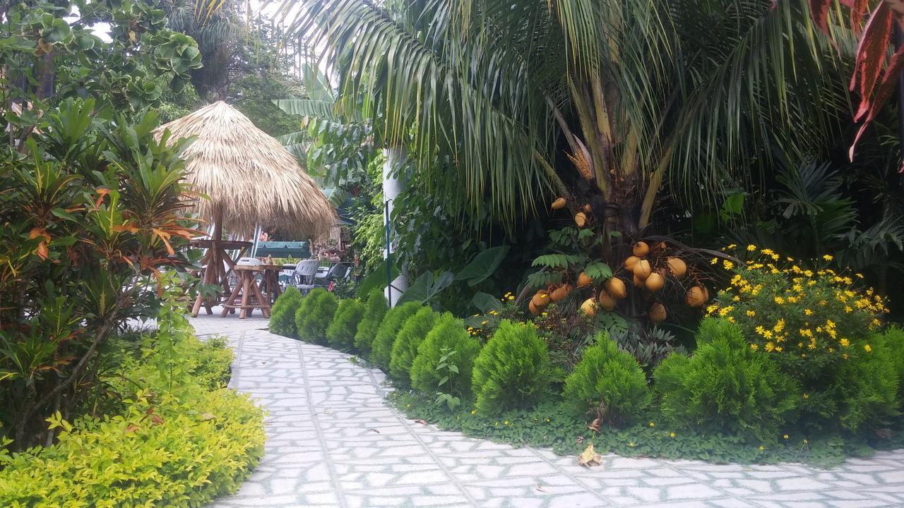 Apart Hotel Acuarious De Luis เอสเตลิ ภายนอก รูปภาพ