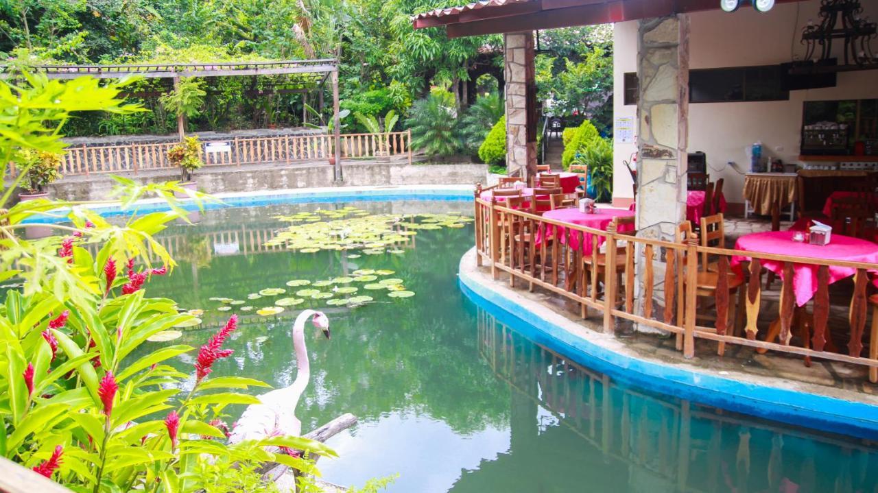 Apart Hotel Acuarious De Luis เอสเตลิ ภายนอก รูปภาพ