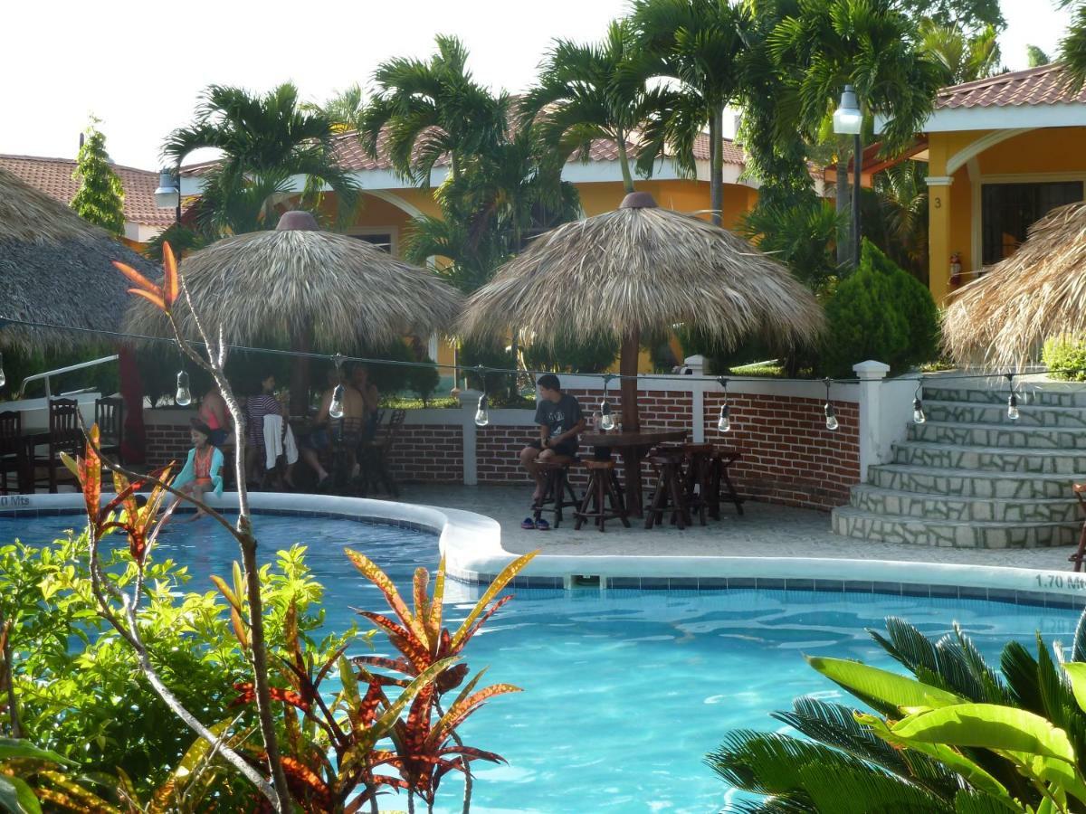 Apart Hotel Acuarious De Luis เอสเตลิ ภายนอก รูปภาพ